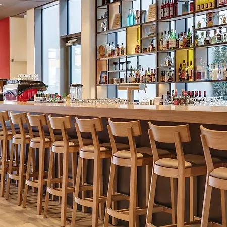 מלון Intercityhotel Frankfurt Hbf 4*