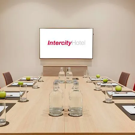 Intercityhotel Frankfurt Hbf フランクフルト