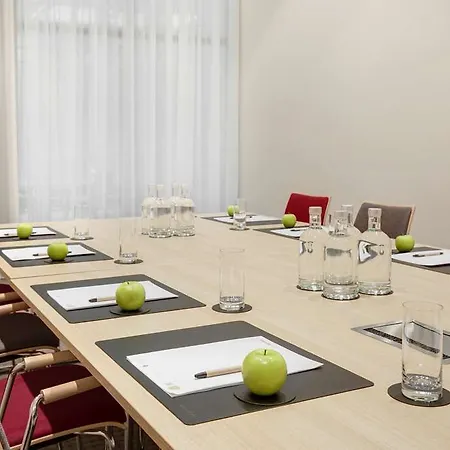 מלון Intercityhotel Frankfurt Hbf פרנקפורט