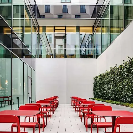 מלון Intercityhotel Frankfurt Hbf 4*