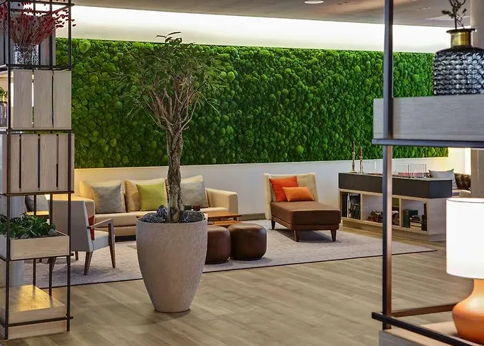 Intercityhotel Frankfurt Hbf פרנקפורט