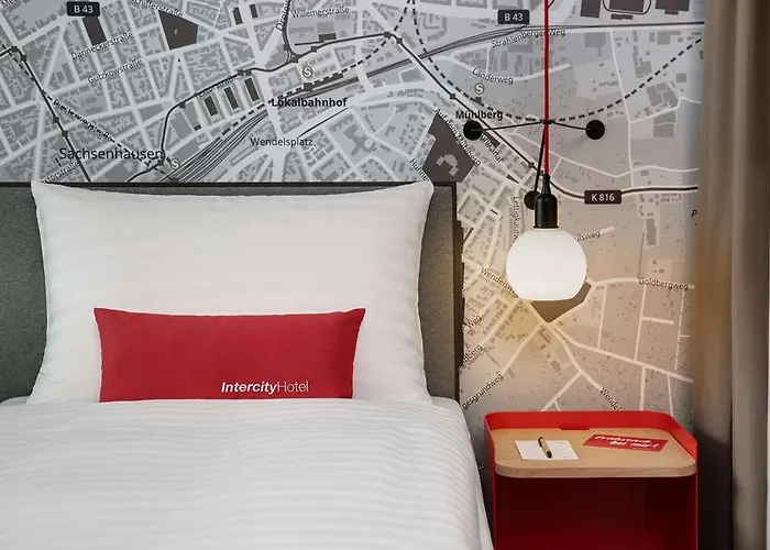 Intercityhotel Frankfurt Hbf 4*