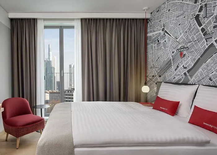 Intercityhotel Frankfurt Hbf מלון 4*