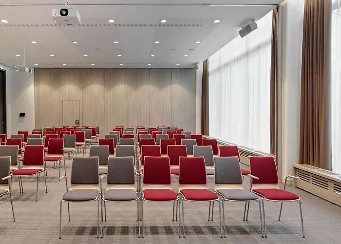 מלון Intercityhotel Frankfurt Hbf פרנקפורט