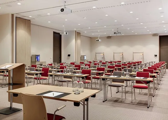 Intercityhotel Frankfurt Hbf 4* פרנקפורט