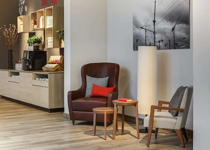 Intercityhotel Frankfurt Hbf מלון 4*