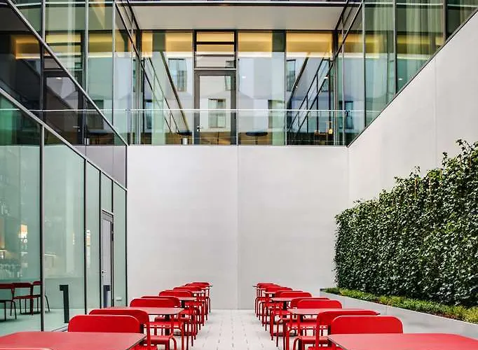 מלון Intercityhotel Frankfurt Hbf 4*