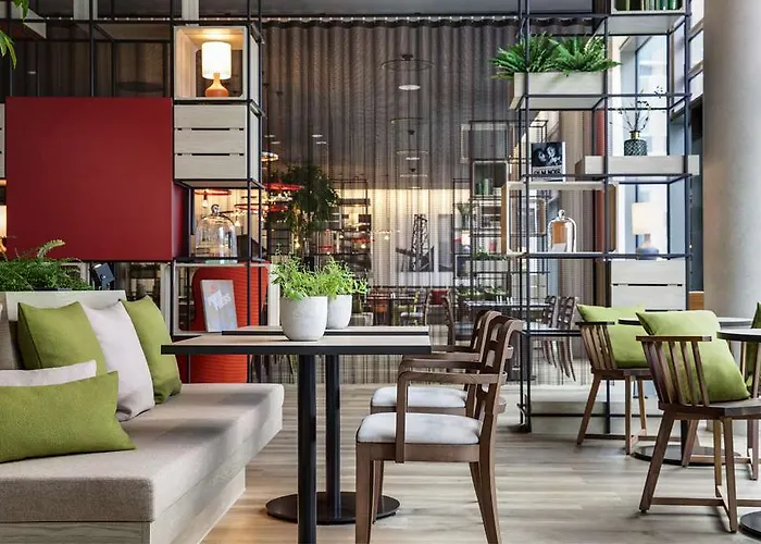 Intercityhotel Frankfurt Hbf מלון 4*