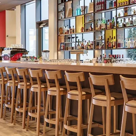 מלון Intercityhotel Frankfurt Hbf 4*