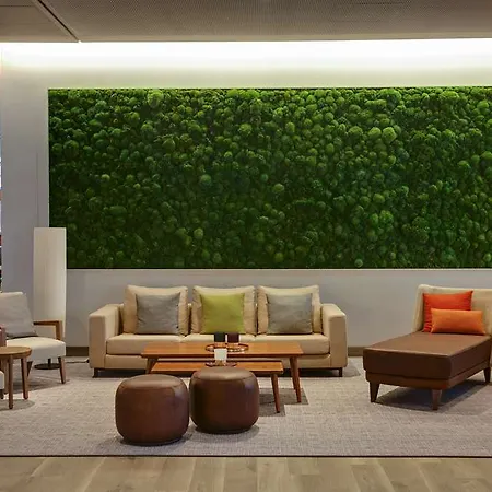 Intercityhotel Frankfurt Hbf פרנקפורט